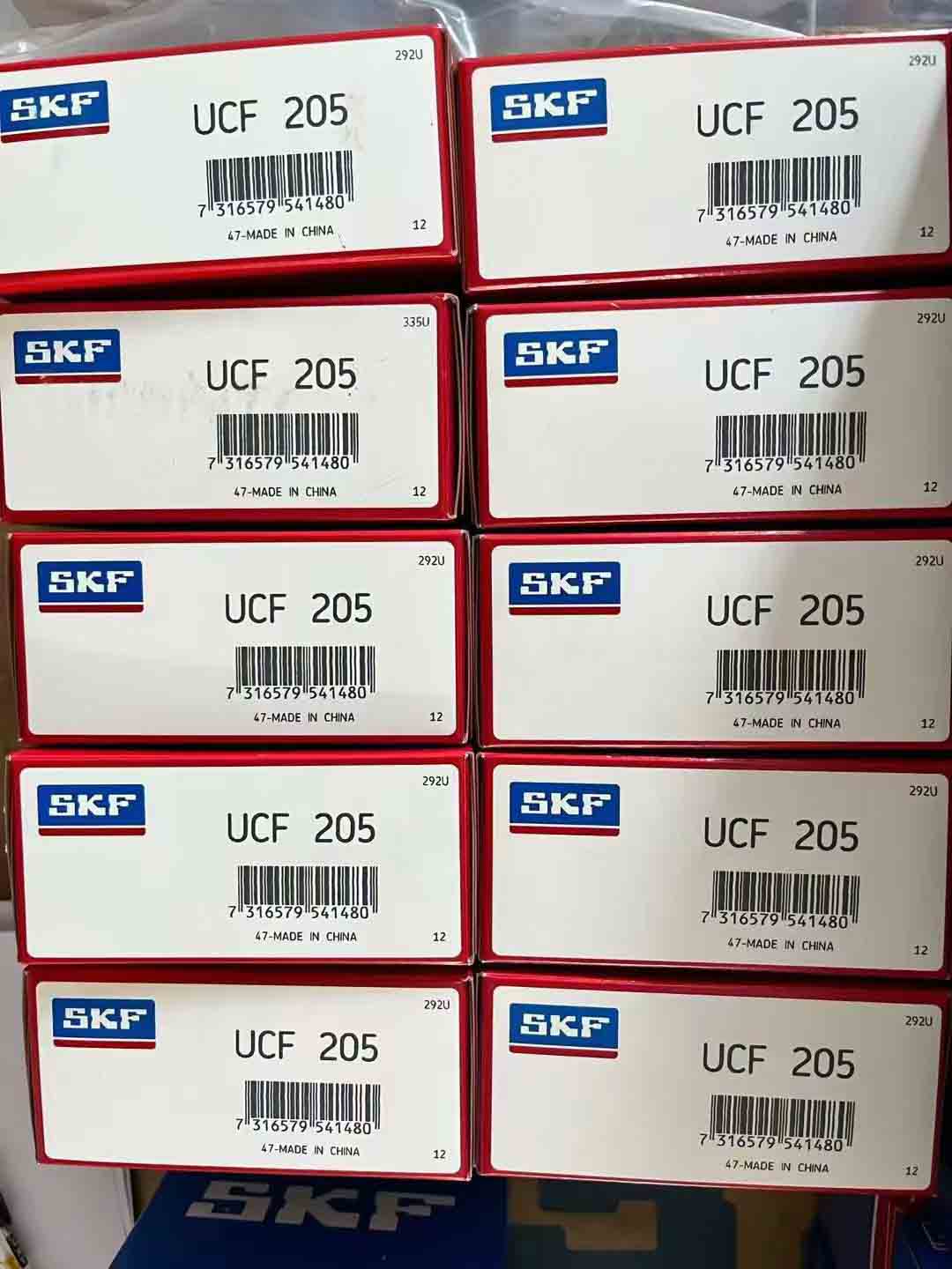 SKF  UCF205