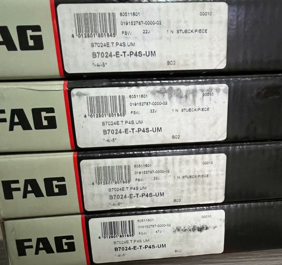 FAG  B7024-E-T-P4S-UM